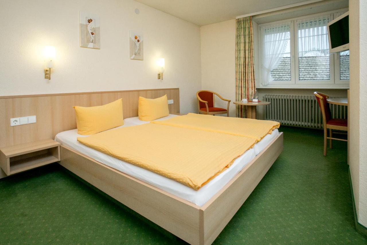 Hotel-Gasthaus Engel Luttingen เลาเฟนเบิร์ก ภายนอก รูปภาพ